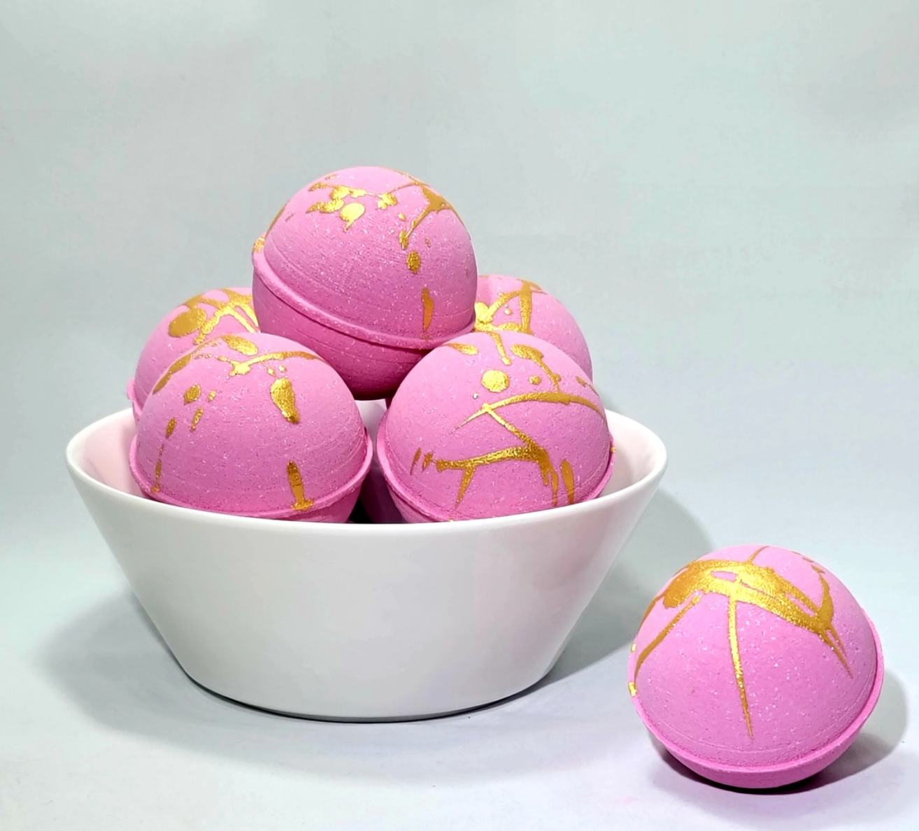 Raspberry Vanilla Bath Bomb